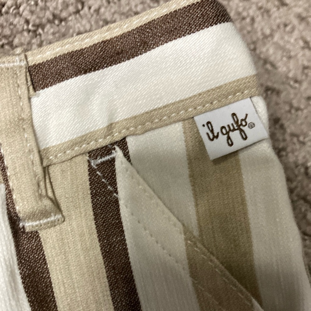 Il Gufo Brown and Cream Flat Front Shorts - Picture 4 of 9